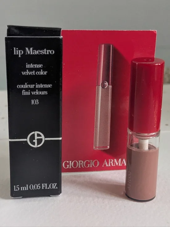 Giorgio Armani Lip Maestro Velvet Liquid Lipstick- Nude Pink