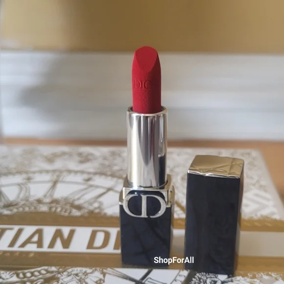 - Dior 999 Rouge Lipstick Velvet Couture Colour ‎ Embossed Logo