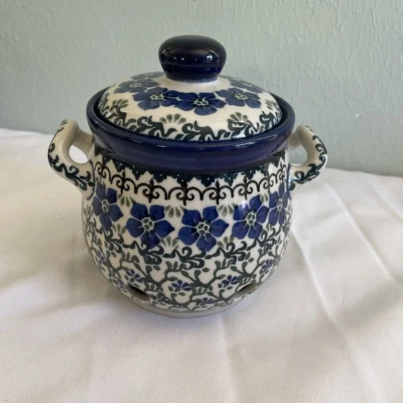 Vintage Polish Pottery Handled Garlic Onion Jar Made In Poland Blue Flowers 6in