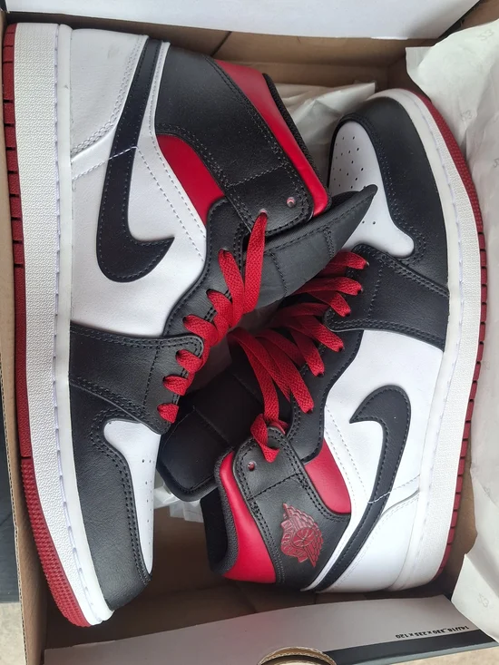 Jordan Mid/High-Top Sneakers in Black White Red