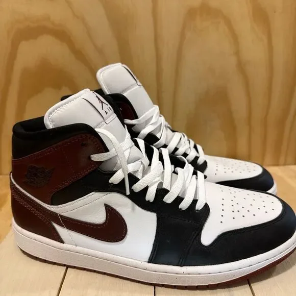 Air Jordan 1 Mid SE Men's Size 12 Shoes White/Dark Pony/Black, HF3216-102