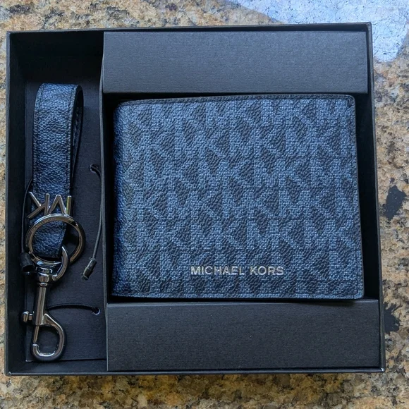 Michael Kors Navy Wallet and Keychain Set