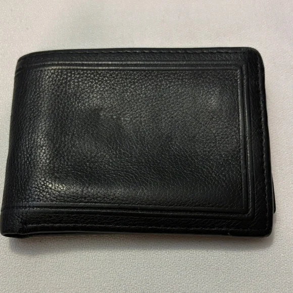 Roundtree & Yorke Classic Black Leather Card Holder