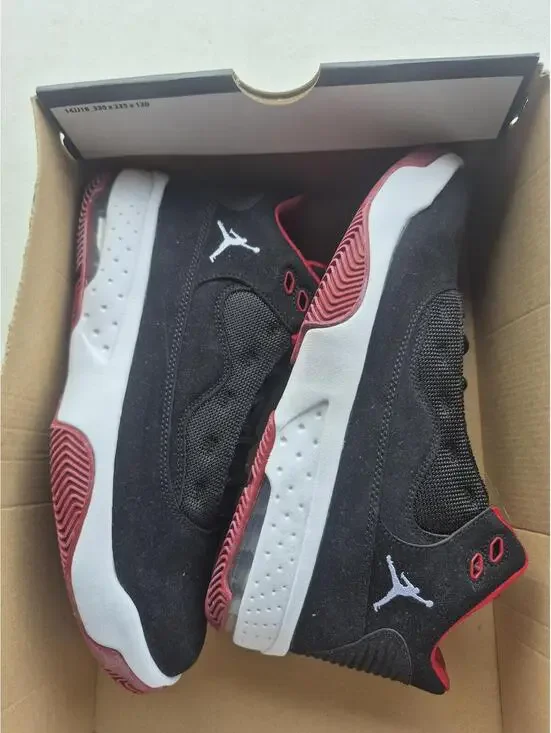 Jordan Max Aura 2 Black Gym Red Ck6636-016 Size 8 Mens New