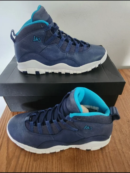 Air Jordan 10 Retro Los Angeles size 5y