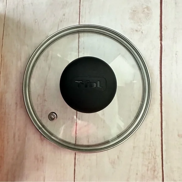 T-Fal Tempered Glass Lid With Vent - Inner Diameter 5.25” Reference # 70S-S2