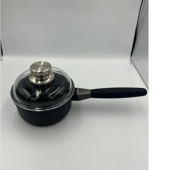 BergHOFF‎ Non-Stick Saucepan with Glass Lid Black Interior Induction Base