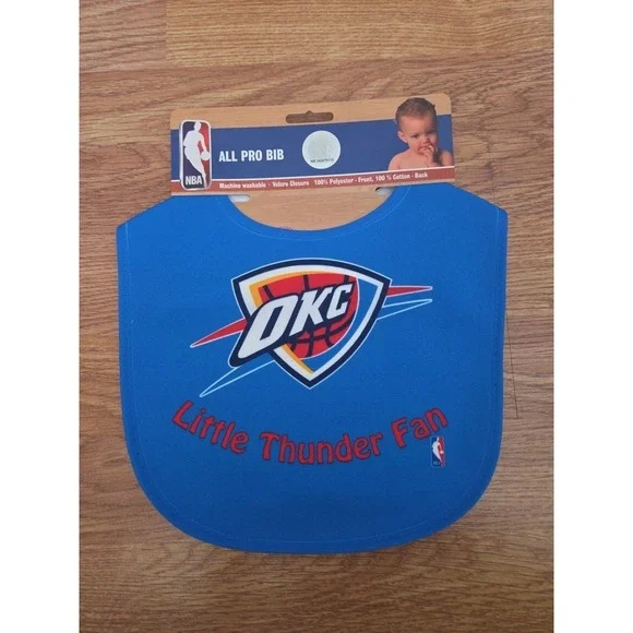 NBA Oklahoma City Thunder Baby Bib OKC Thunder Basketball NEW Hook and Loop