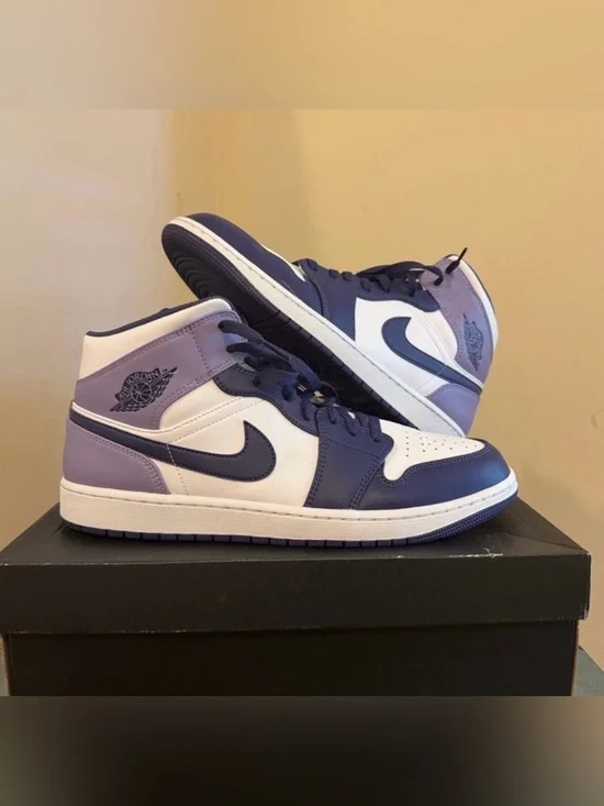 Air Jordan 1 Mid (13 M)