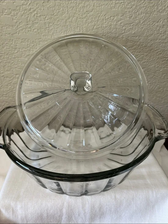 Anchor Hocking 2 Qt Glass Covered Casserole Dish w/ Lid | USA Vintage Bakeware