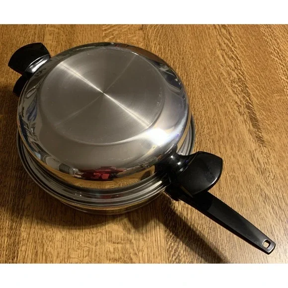 Lifetime Skillet 11
