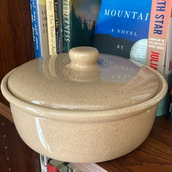 Bauer Pottery Monterey Moderne Speckled Vintage Lidded Crock Casserole Dish Cove