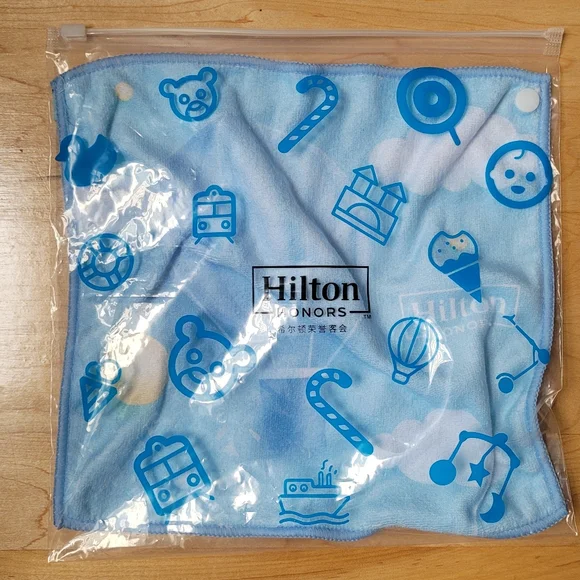 Hilton Honors Blue Air Balloon Baby Bib Exclusive New