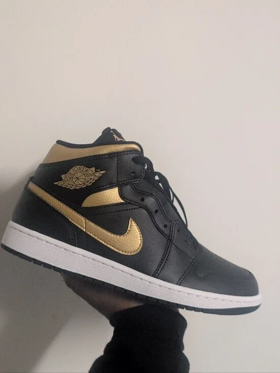 Jordan 1 Mid Black Metallic Gold Men's - DQ8426-071 - Size 10 NWOB