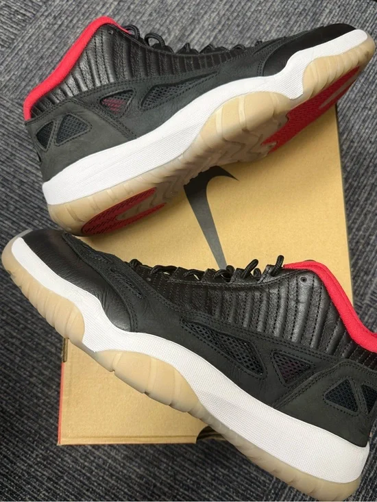 Jordan 11 Retro Low IE Bred- Men’s Low-Top Sneakers - Black/Red/Cream