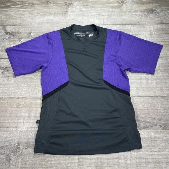 Jordan Training Shirt Mens Small Black Purple Dri-FIT Crew‎ Jumpman 383534-060