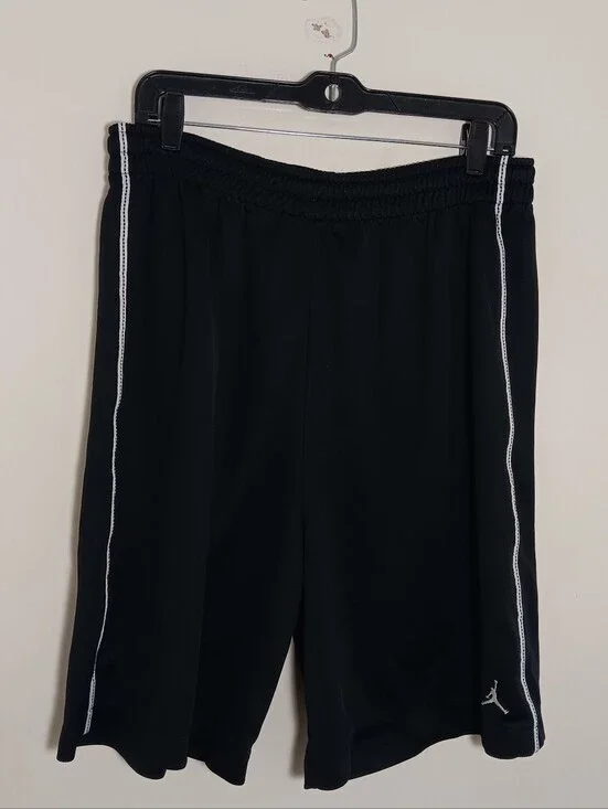 Air Jordan Black Athlectic Basketball Shorts Size Large Jumpman Logo.