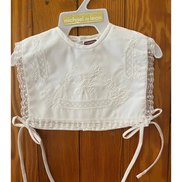 New VTG  Michael de Leon  White christening bib Floral Embroidery Lace collar