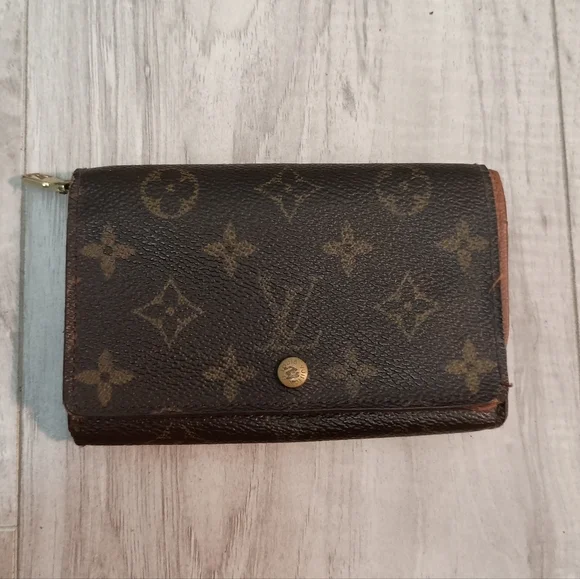 Louis Vuitton, Mono Brown Leather, Bi-fold Compact Wallet