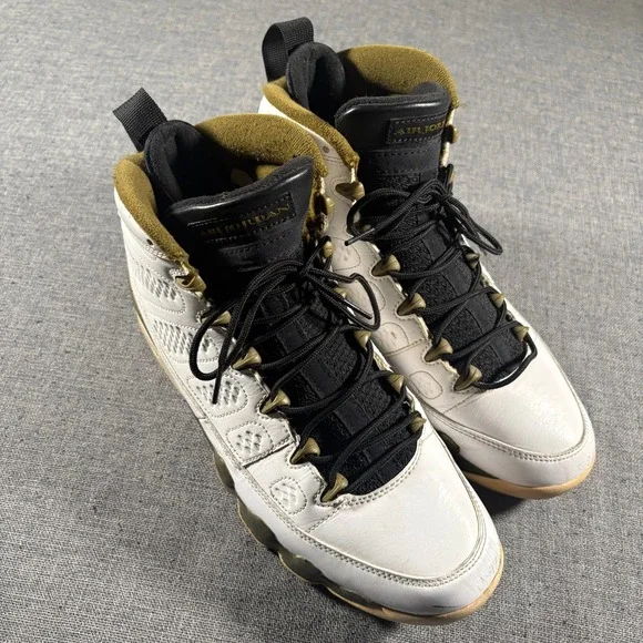 Air Jordan 9 Retro Statue Men Size 10.5 White Militia Green 302370-109