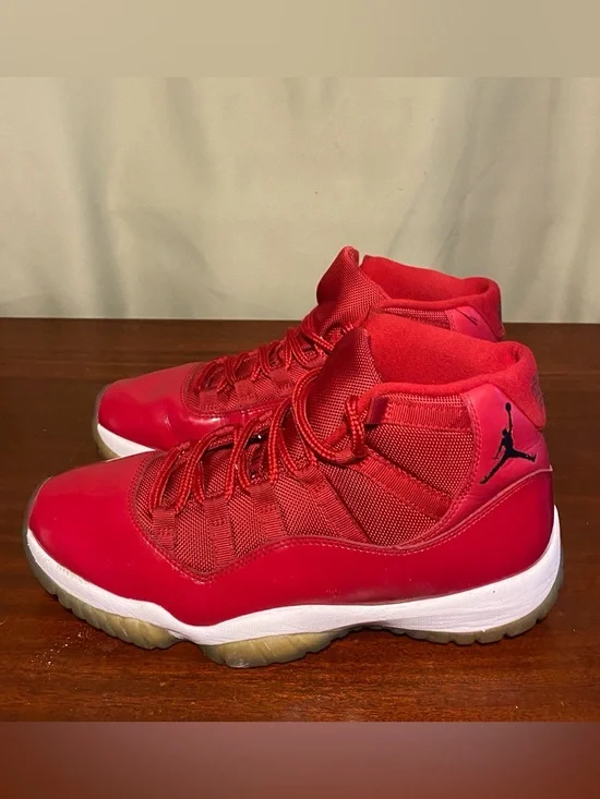 Jordan 11 Retro High Win Like ’96 Gym Red Sneakers Mens 10