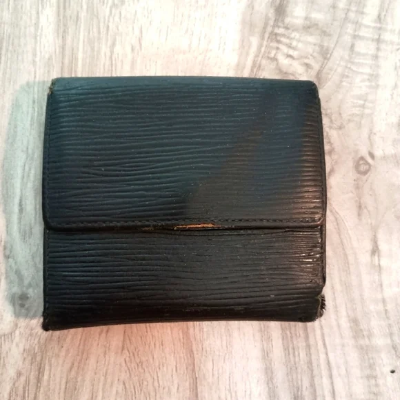 LOUIS VUITTON Epi Leather BLACK Buttoned Trifold Wallet