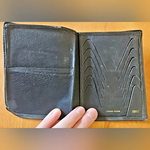 SWANK Bifold Wallet Black Genuine Pigskin Leather Vintage Billfold
