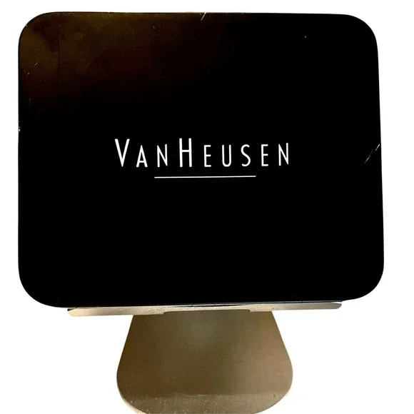 Van Heusen Men's‎ Trifold Dark Brown Lathe Wallet