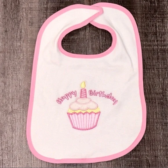 💞 New Pink and White “Happy Birthday” Cupcake Reversible Cloth Baby Bib