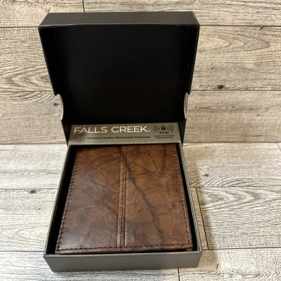FALLS CREEK Genuine‎ Leather Wallet w/ RFID Insert Brown
