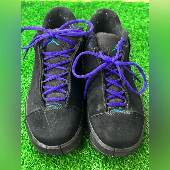 Size 9- Jordan Team Elite 3 Low Black‎ Concord