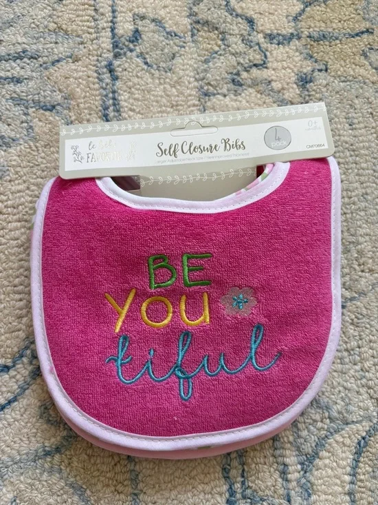NWT Le Bebe Favorite Baby 4-Pack Baby Bibs Cotton Blend
