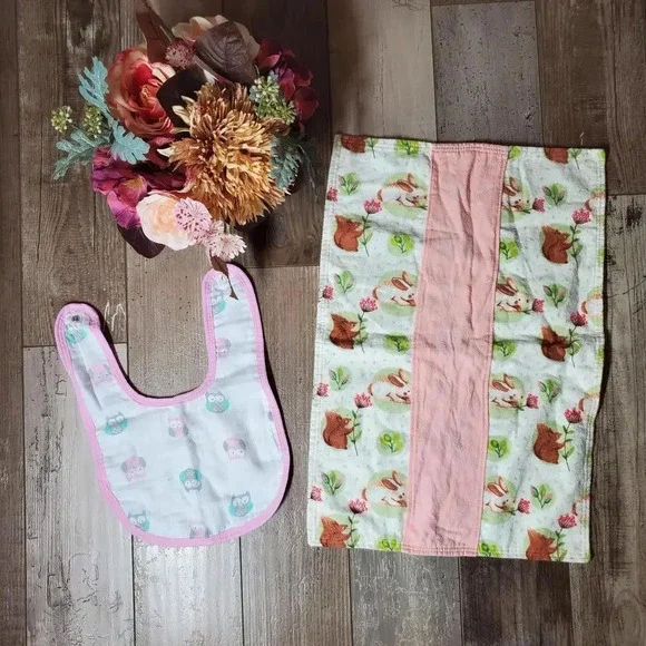 Ideal Baby Girl Pink and Green Bib and Burp Cloth Bundle 2 Pieces NWOT