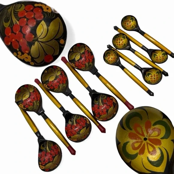 Lot of 11 Vtg Russian‎ Khokhloma Spoons Lacquer Hand Painted Wood  5 Sm 6 Lrg