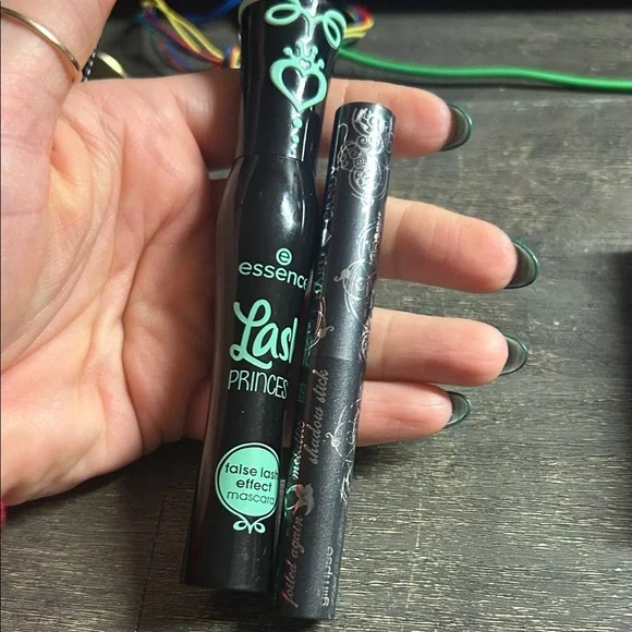 Lash Princess False Lash Effect Mascara - Black Hard‎ Candy Foiled Again shadow