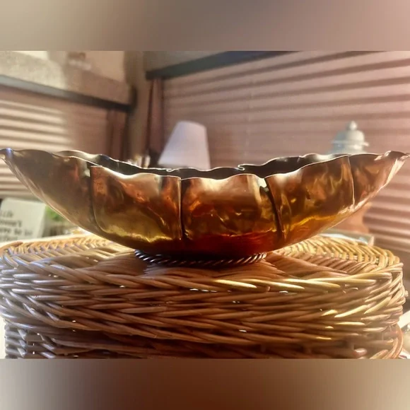 Copper decorative bowl