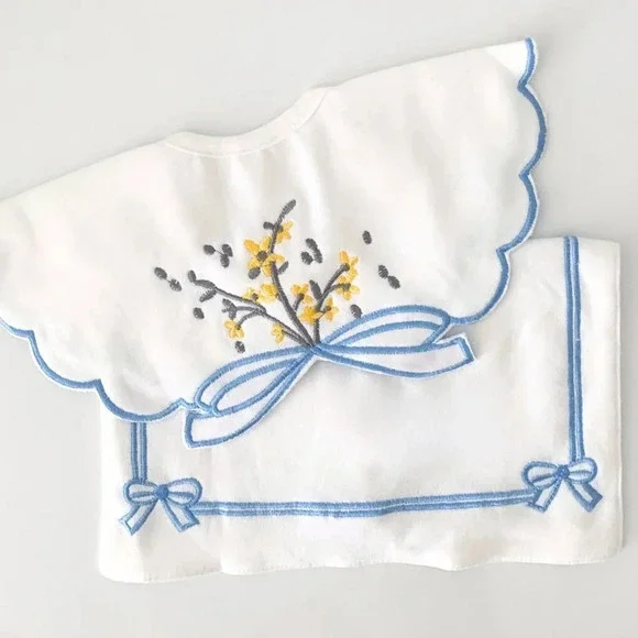 NWT Lovely Boutique Embroidered Girls Baby Bibs Pretty Flowers & Bows Set of 2