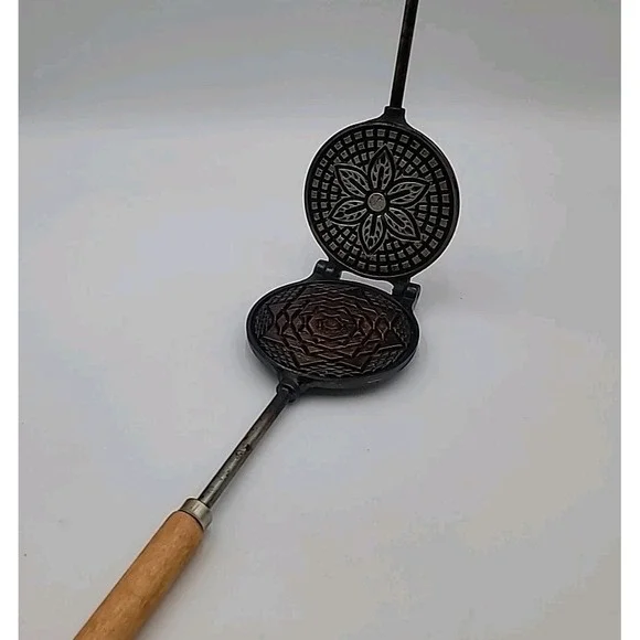 VTG Italian Pizzelle Maker Handheld Stove Top‎ Aluminum Cookie Waffle Iron