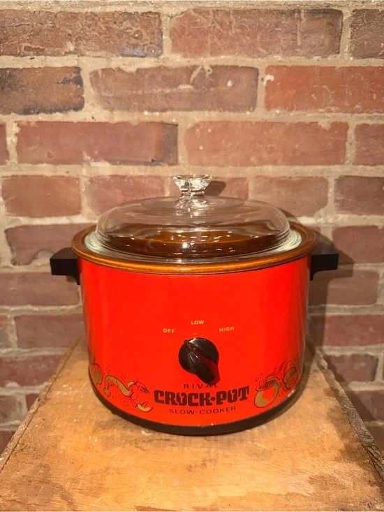 Crock-Pot Red Slow Cooker Vintage Spice Design 70s Kitchenware Rival