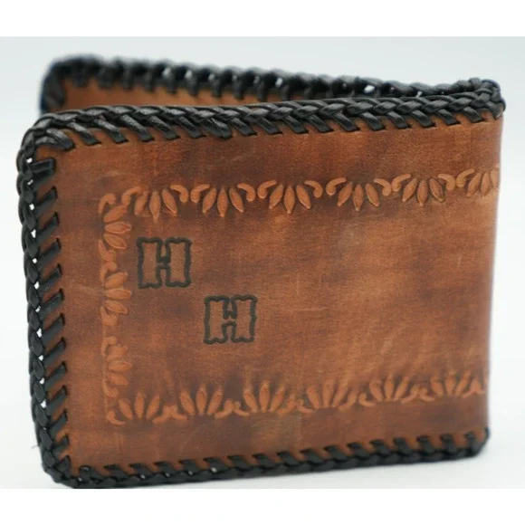 Vintage 1962 Handmade Leather Wallet Tooled Western Floral Design with Black‎