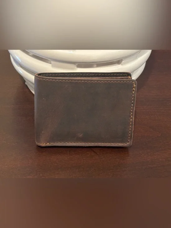 Anthology Gear Wear Minimalist Bi-Fold Leather Wallet with Pick Holders Brown