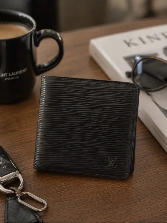 LOUIS VUITTON EPI LEATHER PORTEFEUILLE MARCO BLACK BIFOLD WALLET MADE IN FRANCE