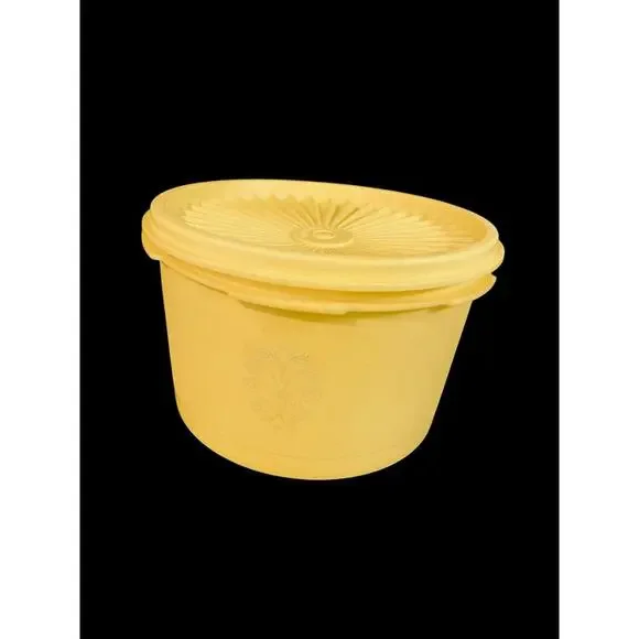 Vintage Tupperware Bright Yellow Servalier Nesting Canister 1810-19 298-12