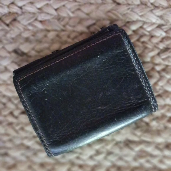 Fossil Wallet