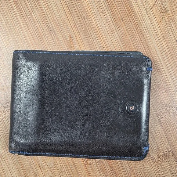 Miguel Bellido Wallet Mens One Size Black Leather Bifold Slim Card Case Logo