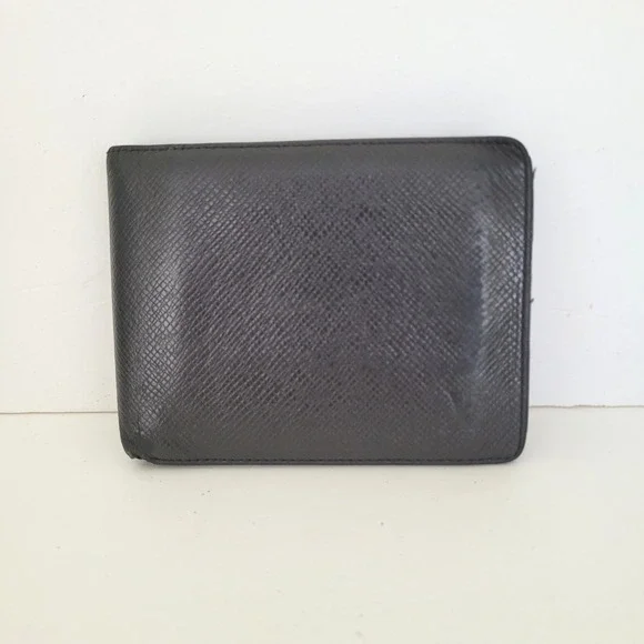 Louis Vuitton Taiga Leather Bifold Wallet Black Ardoise SP0046 Made in France