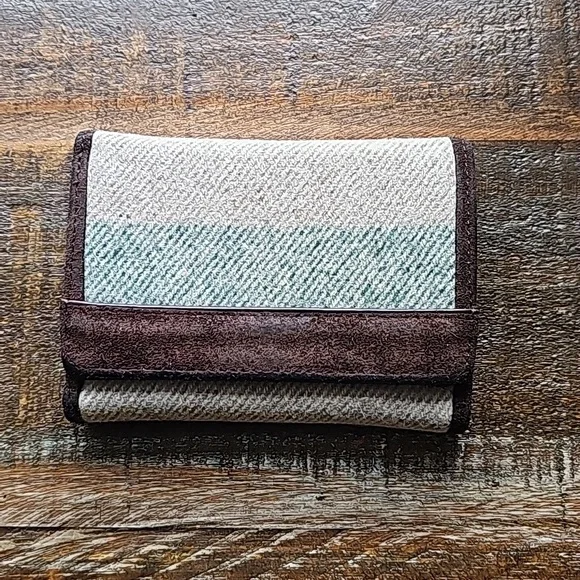 Pendleton Trifold Wallet - Glacier Stripe Wool