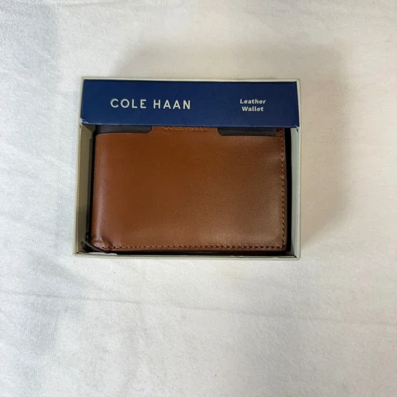 Cole Haan‎ Mens Leather Bifold Wallet Tan Card Holder Classic Business Style