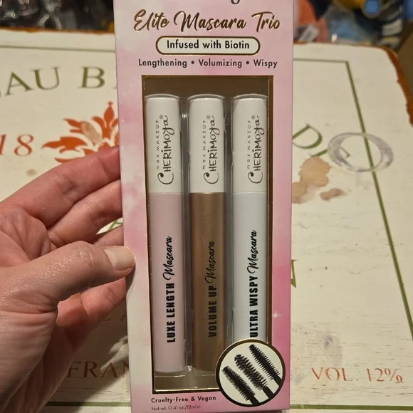 Cherimoya Elite Mascara Trio - Black - Lengthening, Volumizing, Wispy