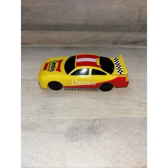 General Mills CHEERIOS Cereal RACE CAR Snack Container Vintage